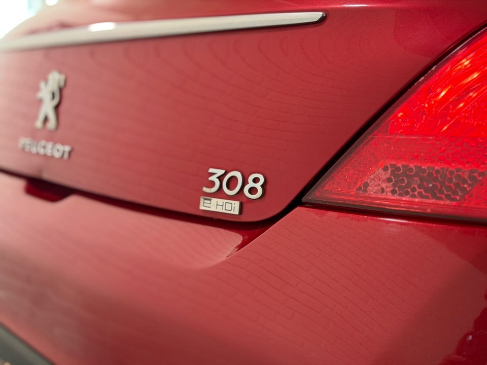 Peugeot 308 1,6 e-HDi 112 Access 5d