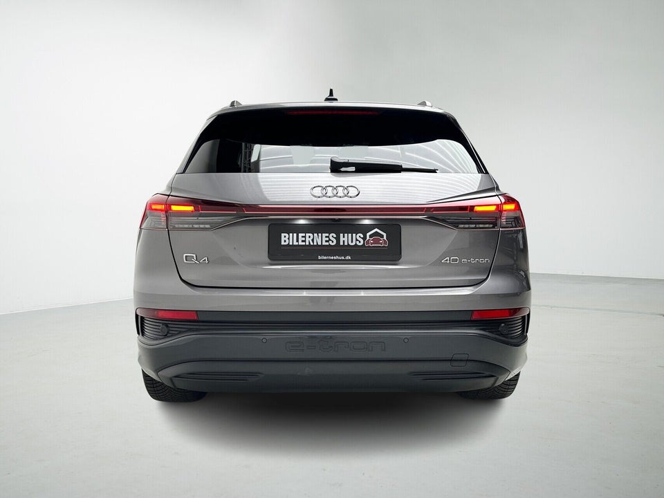 Audi Q4 e-tron 40 S-line 5d