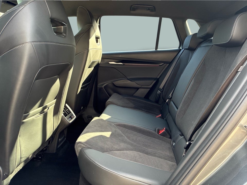 Skoda Elroq 85 iV Sportline 5d