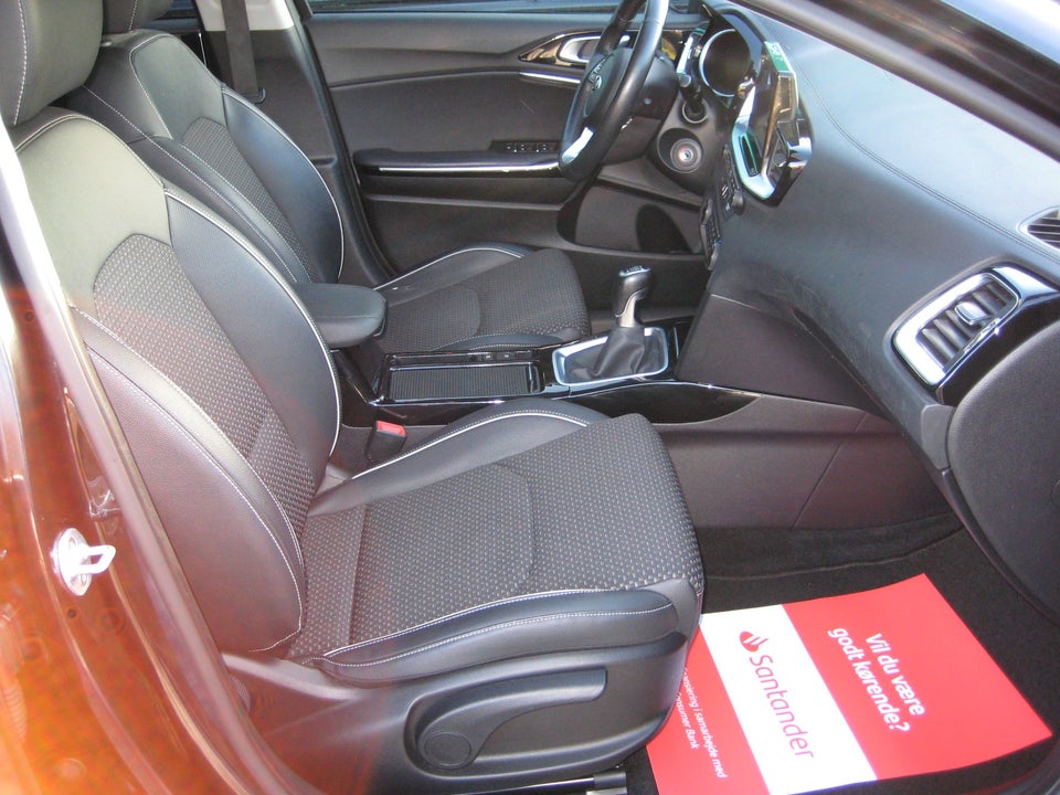 Kia Ceed 1,6 CRDi 136 Intro Edition SW 5d