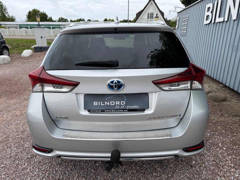 Toyota Auris 1,8 Hybrid H2 Comfort Touring Sports CVT 5d