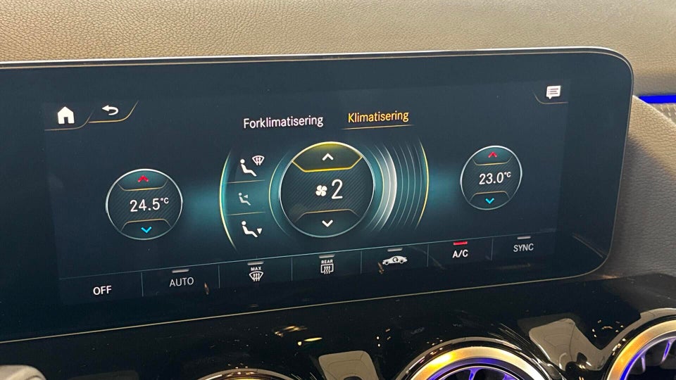 Mercedes EQA300 Progressive 4Matic 5d