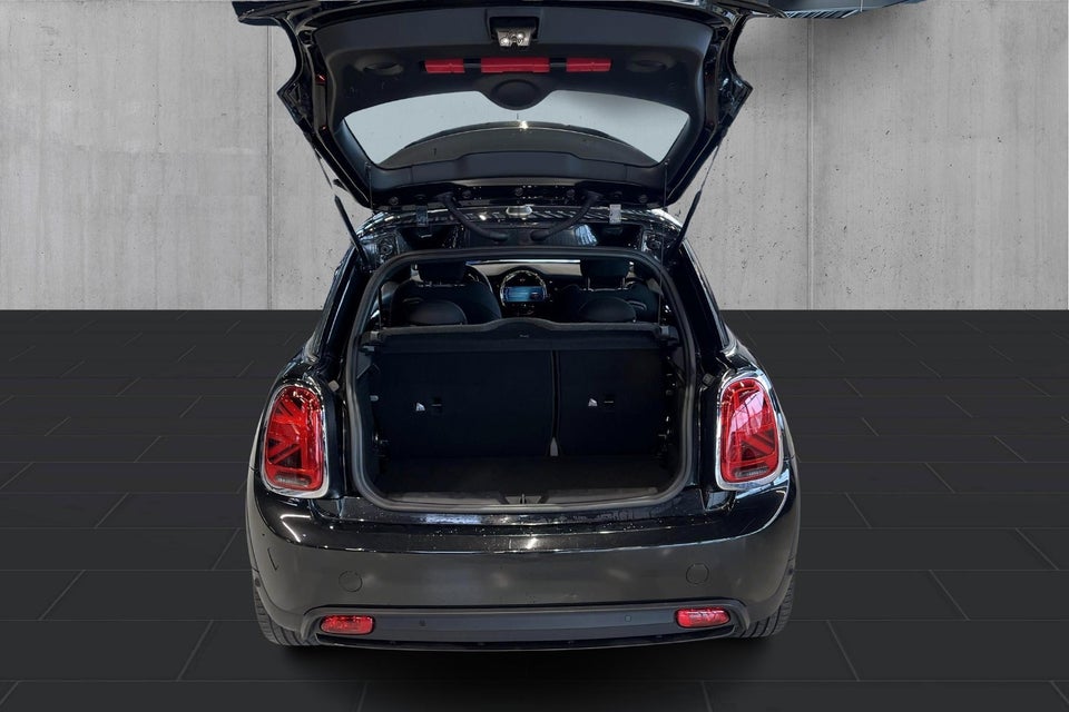 MINI Cooper SE Classic Trim 3d