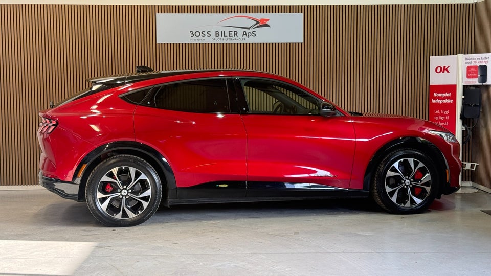 Ford Mustang Mach-E 91 Premium Extended Range AWD 5d