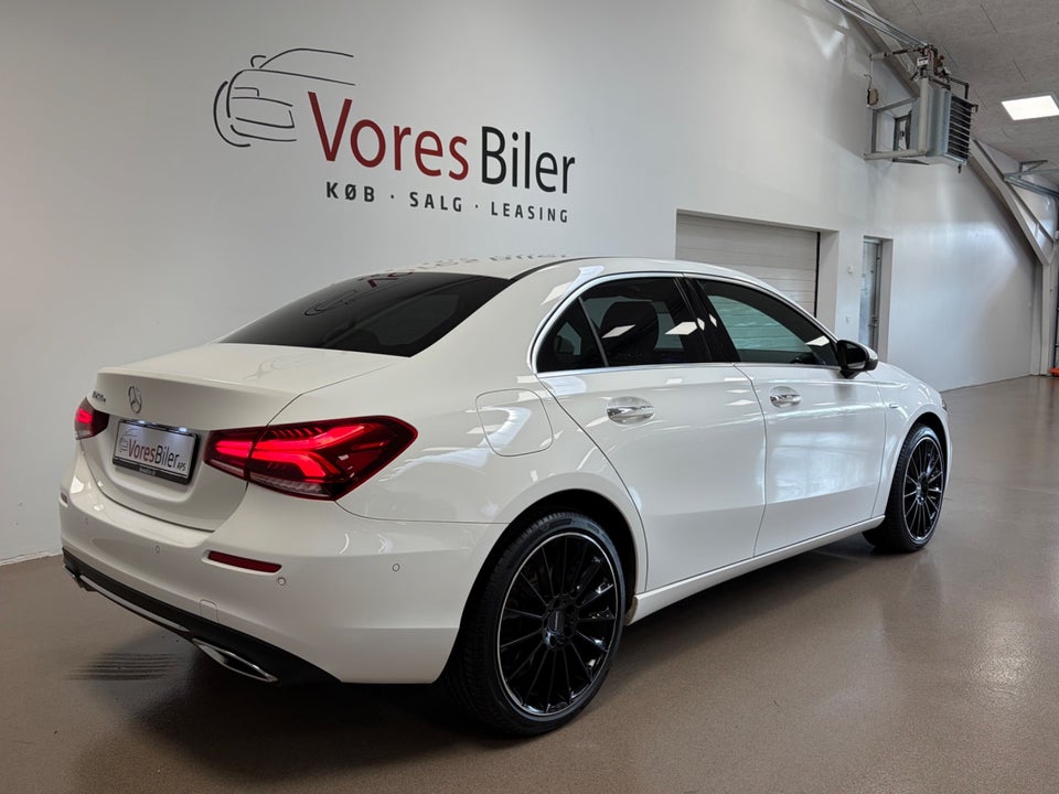 Mercedes A250 e 1,3 Progressive aut. 4d