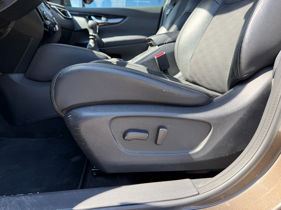 Nissan Qashqai 1,2 Dig-T 115 N-Connecta 5d