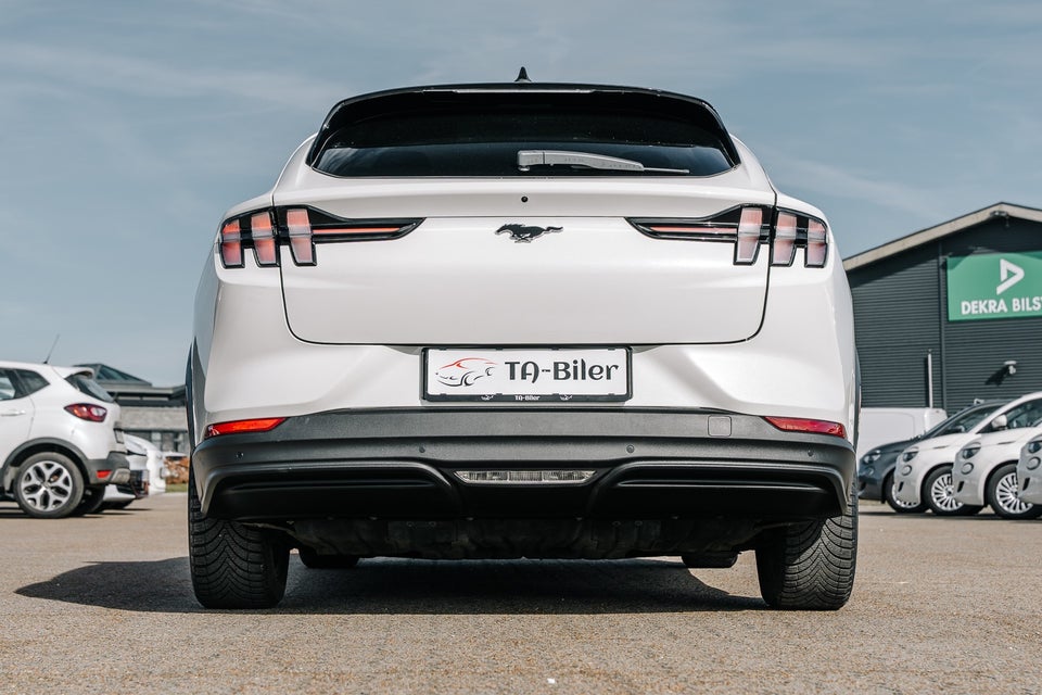 Ford Mustang Mach-E 70 Standard Range 5d