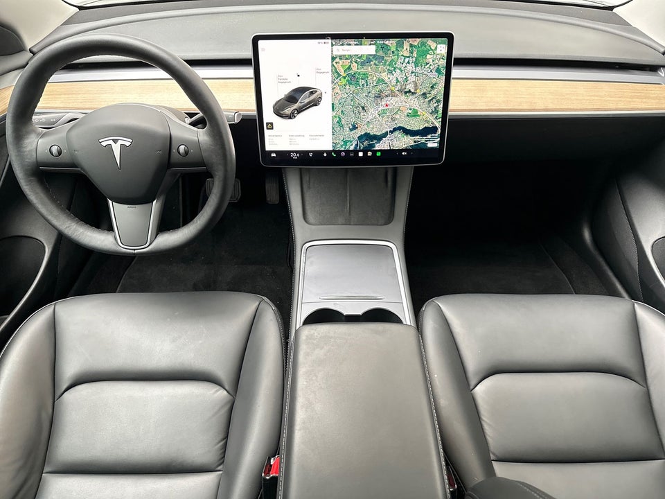 Tesla Model 3 RWD 4d