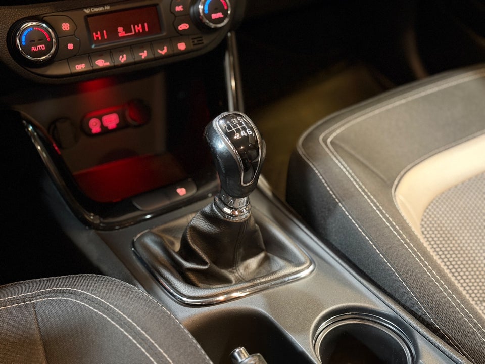 Kia Ceed 1,6 CRDi 136 Attraction SW 5d