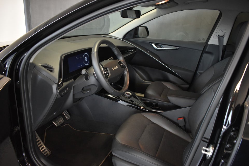 Kia Niro 64 EV Upgrade 5d