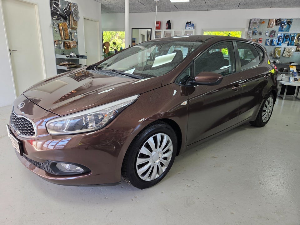 Kia Ceed 1,4 CVVT Active+ 5d
