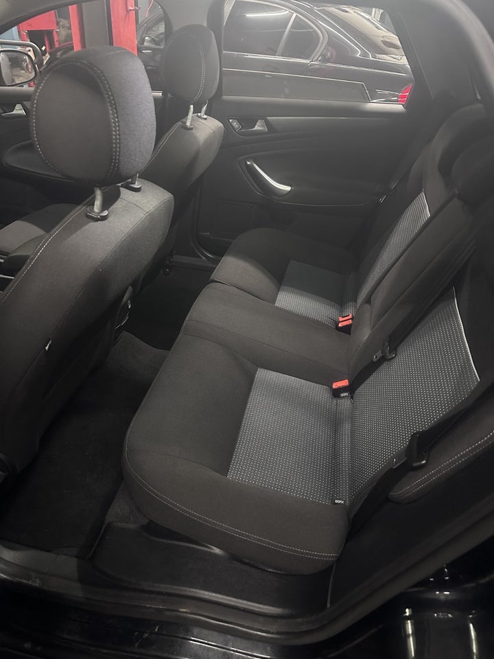 Ford Mondeo 2,0 TDCi 140 Titanium stc. aut. 5d