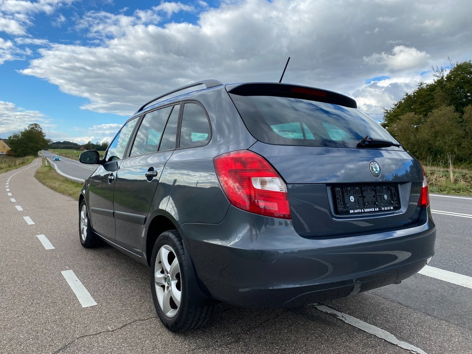 Skoda Fabia 1,2 TSi 105 Ambiente Combi 5d