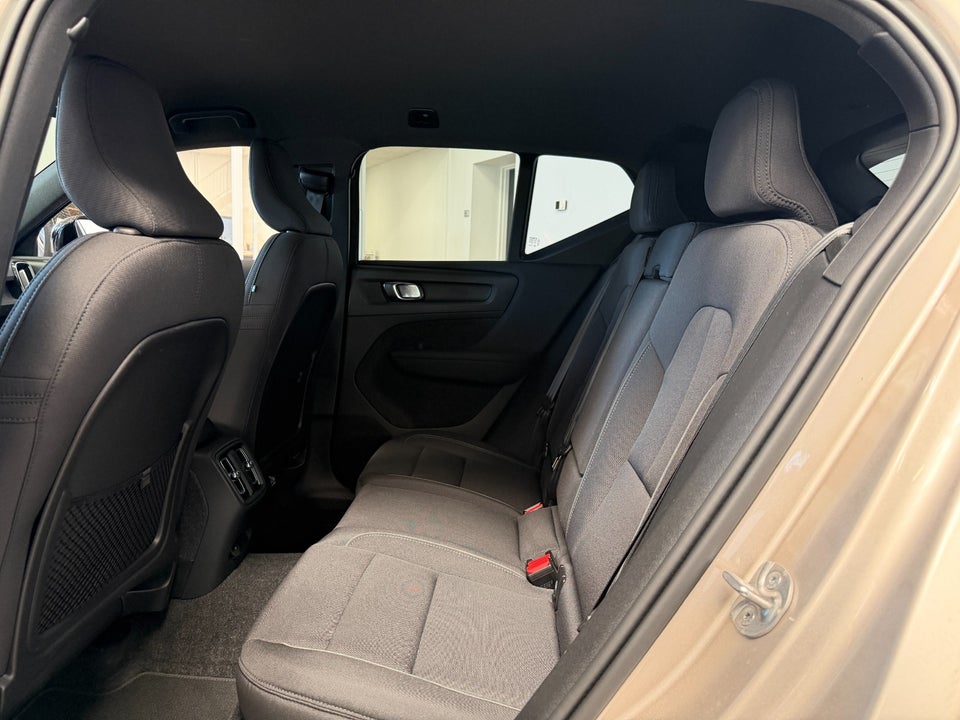Volvo XC40 ReCharge Extended Range Core 5d