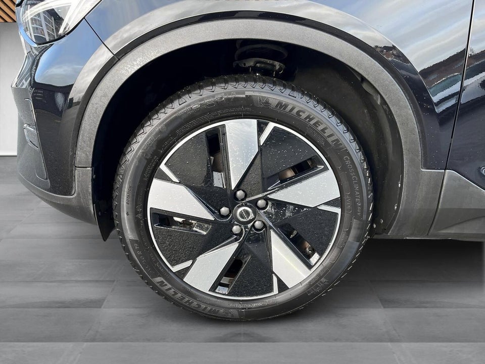 Volvo XC40 ReCharge Extended Range Plus 5d