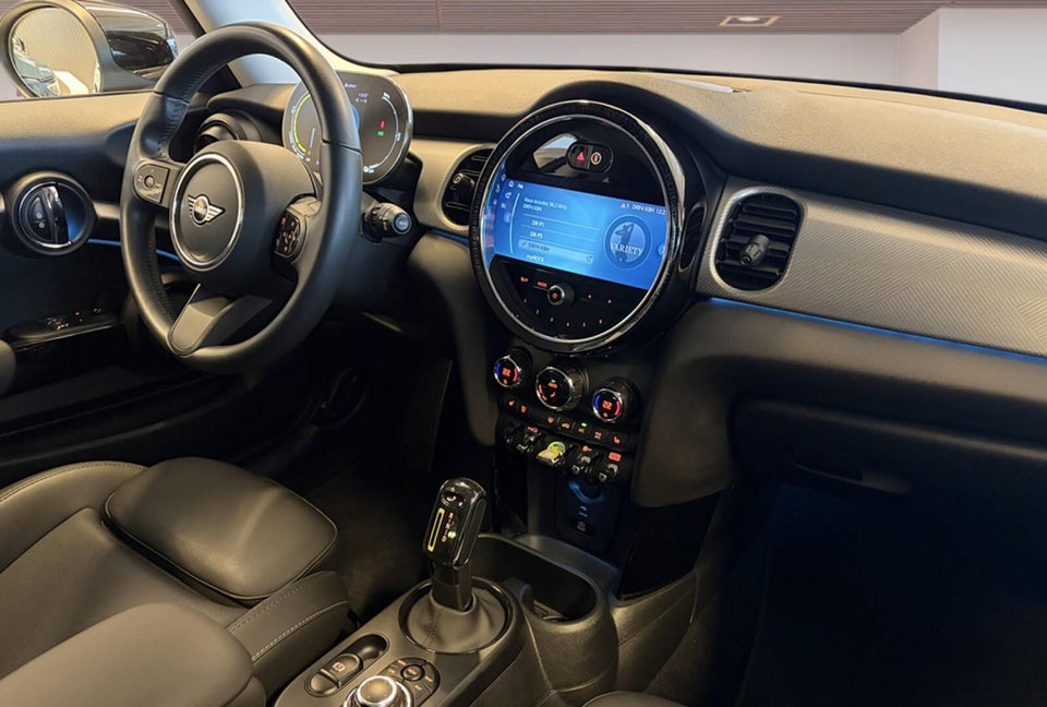 MINI Cooper SE Classic Trim 3d