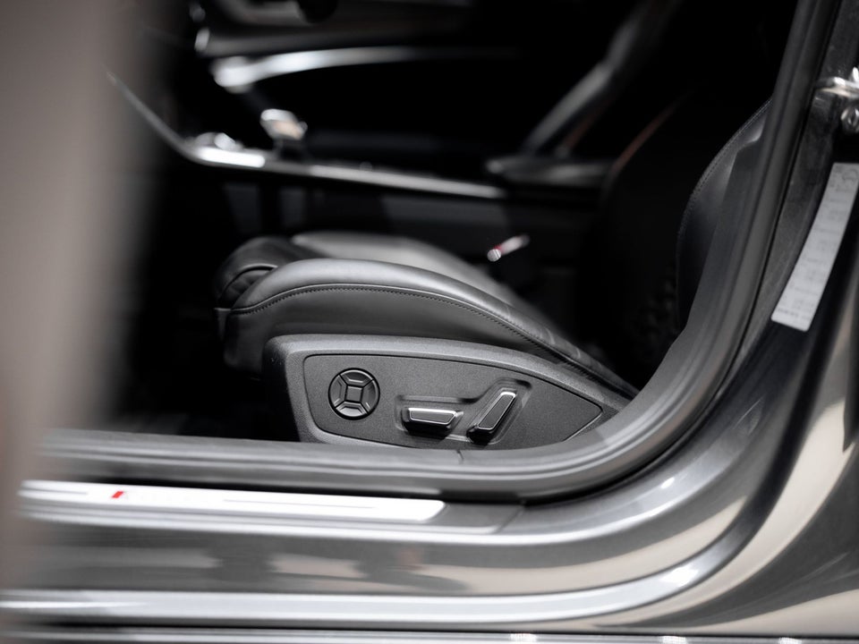 Audi RS6 4,0 TFSi Avant quattro Tiptr. 5d