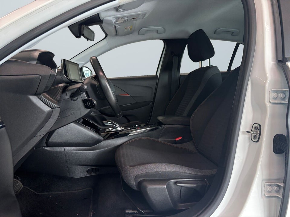 Peugeot e-208 50 Active 5d