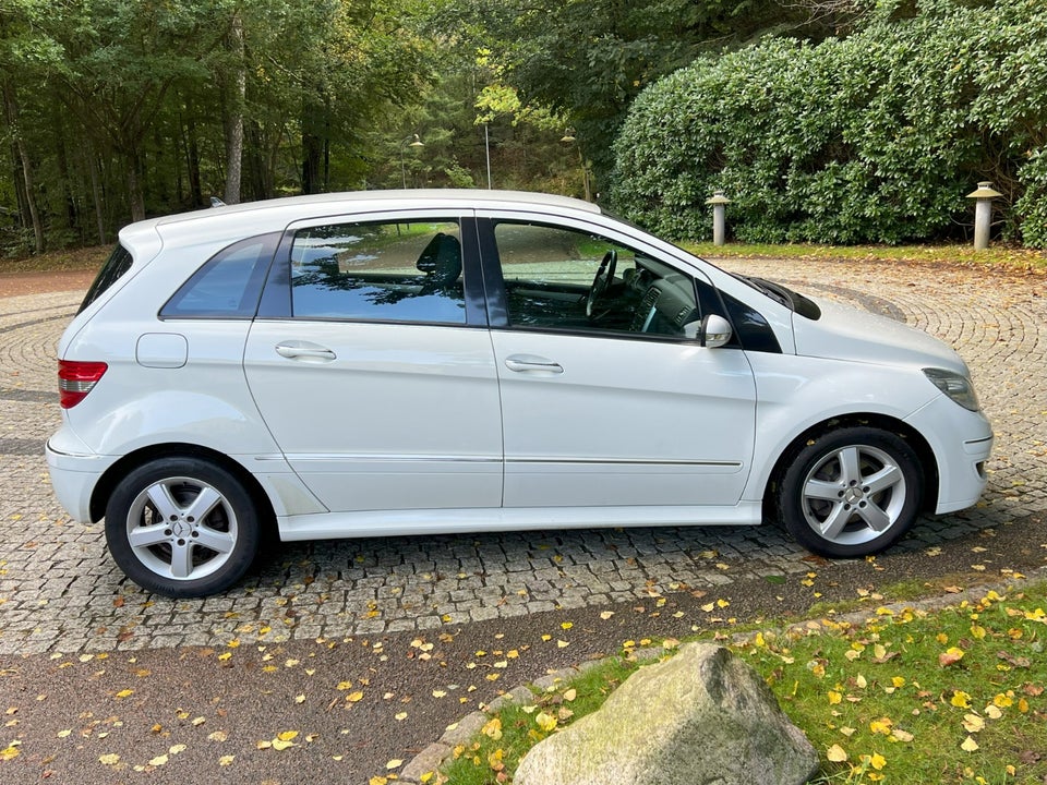 Mercedes B200 2,0 CDi 5d