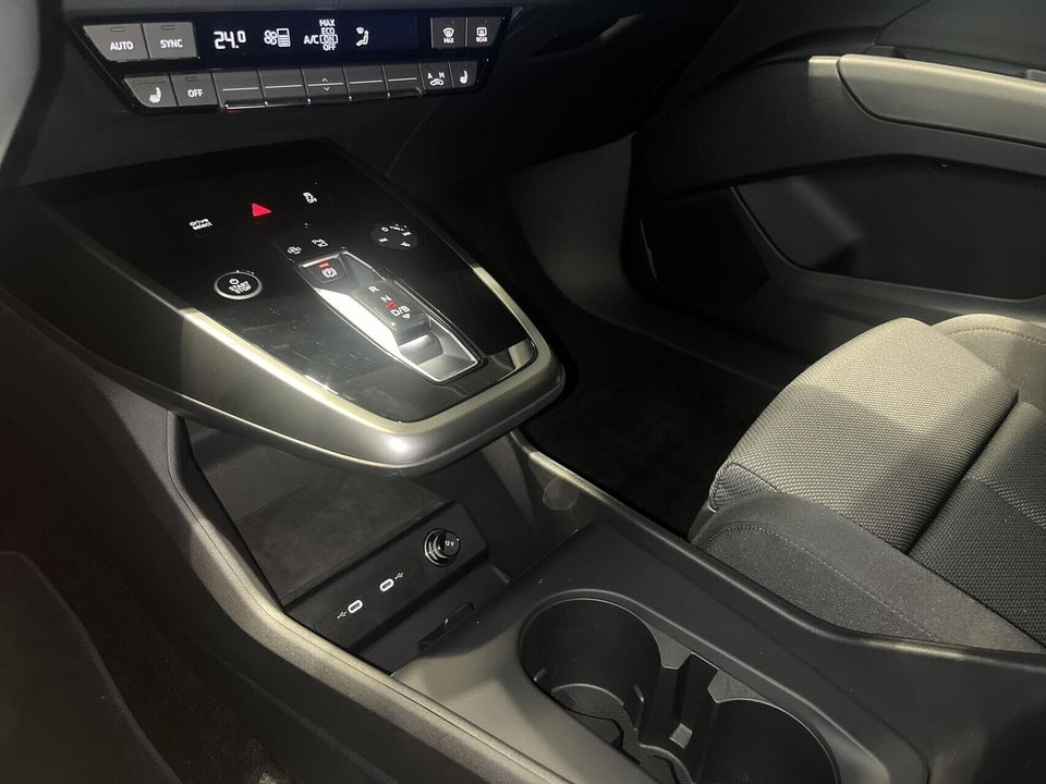 Audi Q4 e-tron 45 Advanced Sportback 5d