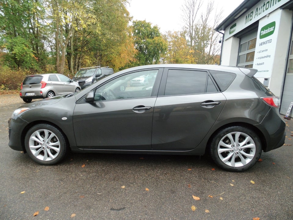 Mazda 3 2,0 Premium Tech 5d