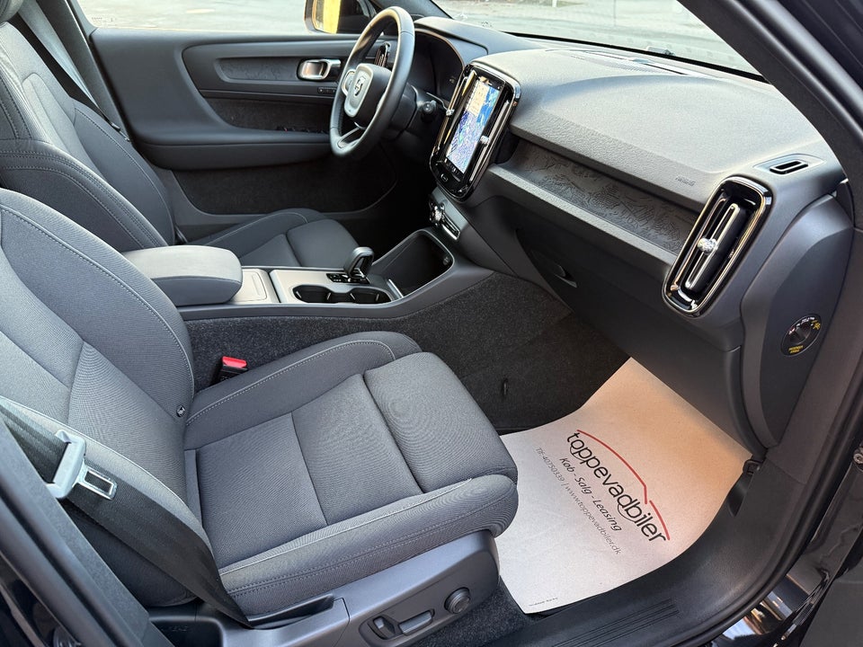 Volvo EX40 Extended Range Black Edition 5d