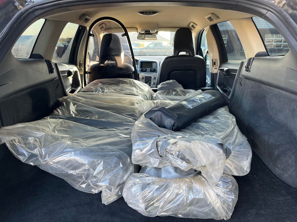 Volvo XC60 2,0 D3 136 Kinetic aut. Van 5d