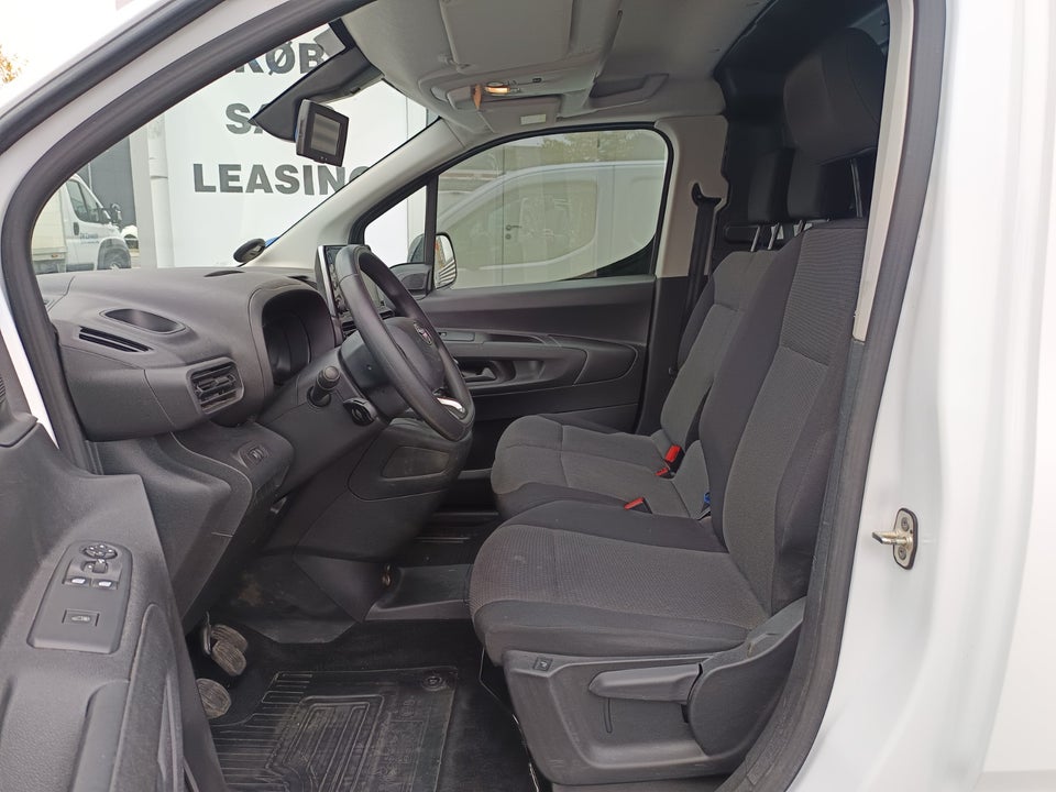 Toyota ProAce City 1,5 D 102 Medium Comfort 4d