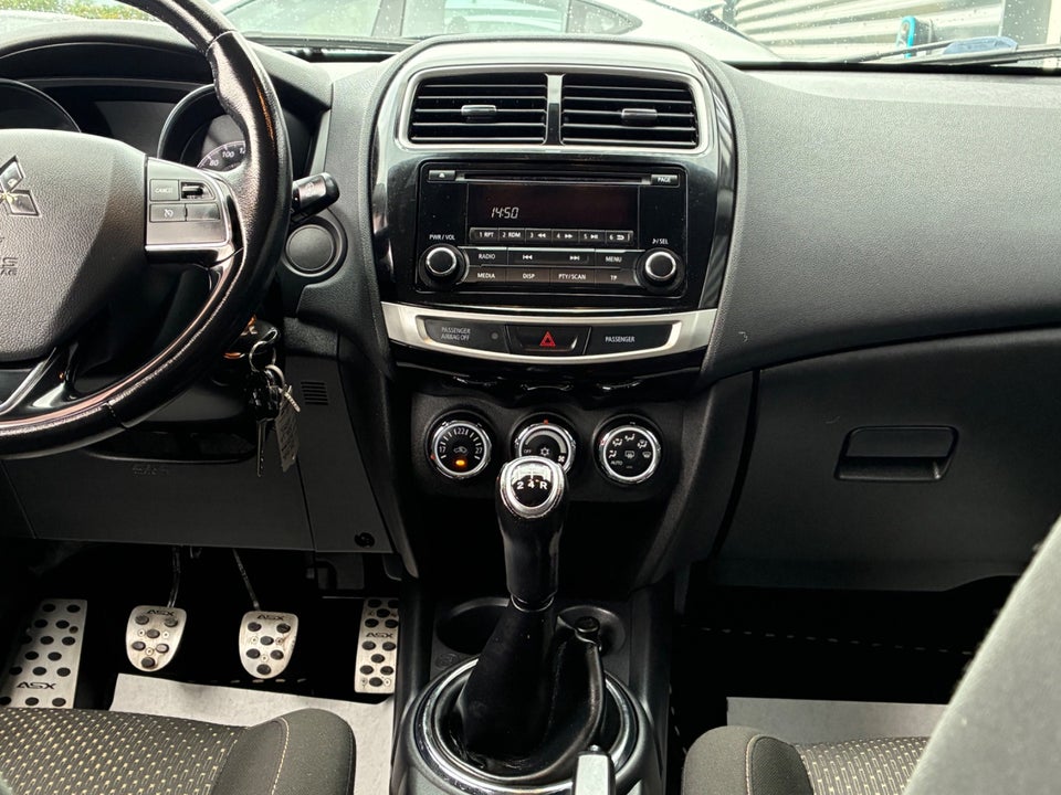 Mitsubishi ASX 1,6 Invite 5d