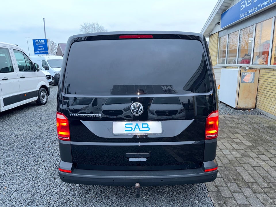 VW Transporter 2,0 TDi 150 Kassevogn DSG lang