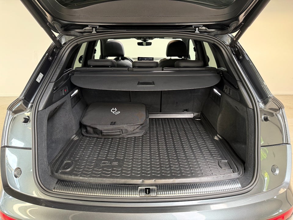 Audi Q5 50 TFSi e S-line quattro S-tr. 5d