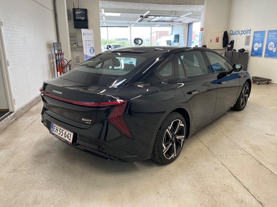 Hongqi EH7 111 Exclusive 4d