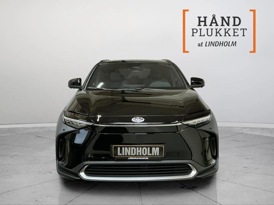 Toyota bZ4X Executive 5d