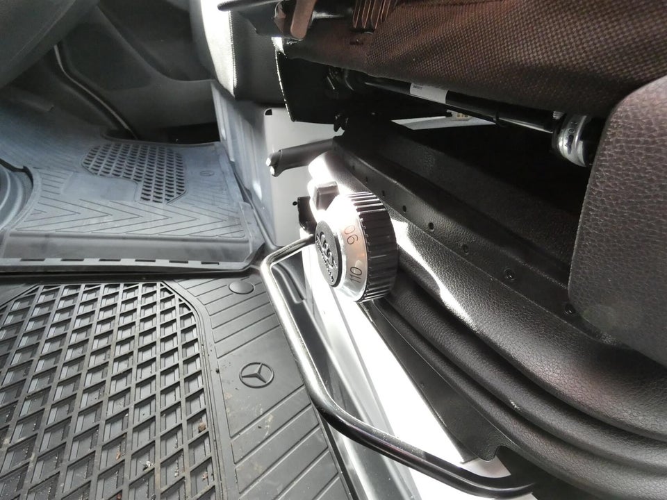 Mercedes Sprinter 317 2,0 CDi A3 Db.Kab PRO aut. RWD 4d