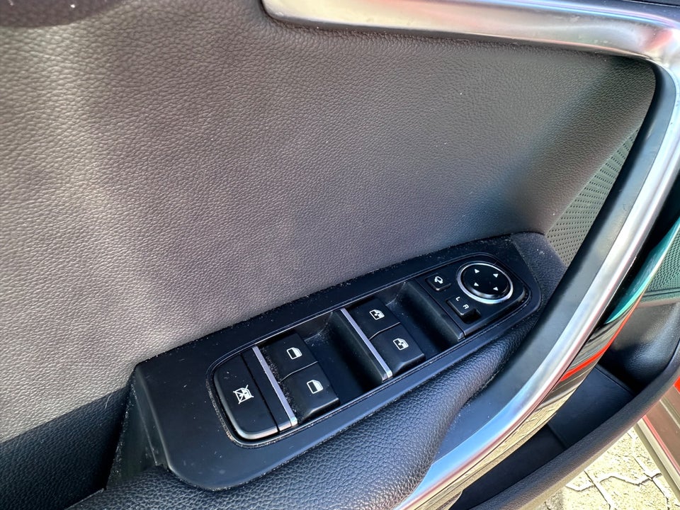 Kia XCeed 1,6 PHEV Upgrade DCT 5d