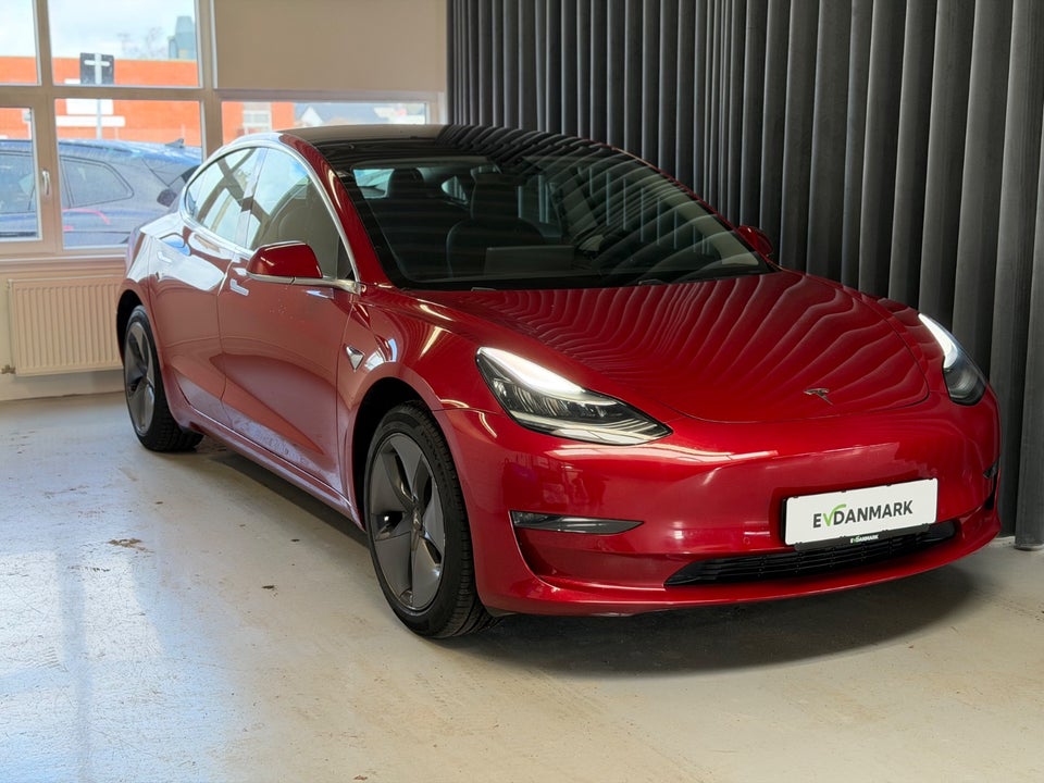 Tesla Model 3 Standard Range+ RWD 4d