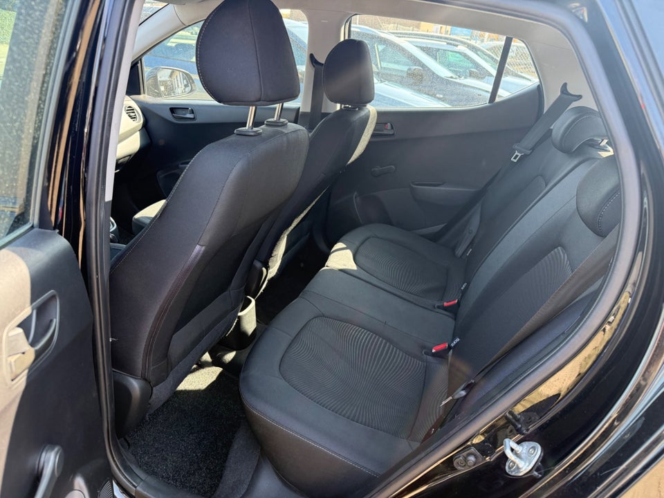 Hyundai i10 1,0 Touch 5d