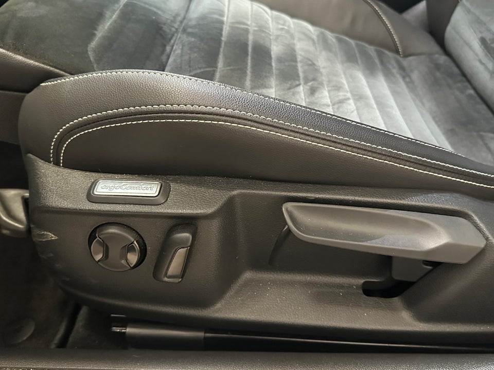 VW Passat 1,5 TSi 150 Elegance Variant DSG 5d