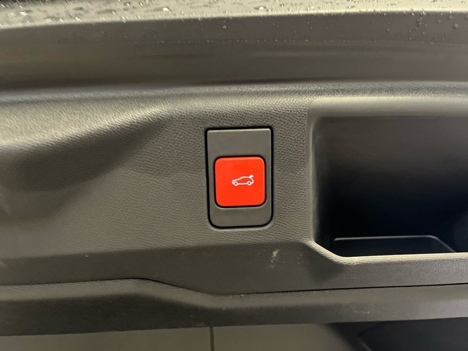 Peugeot e-5008 77 GT Pack 7prs 5d