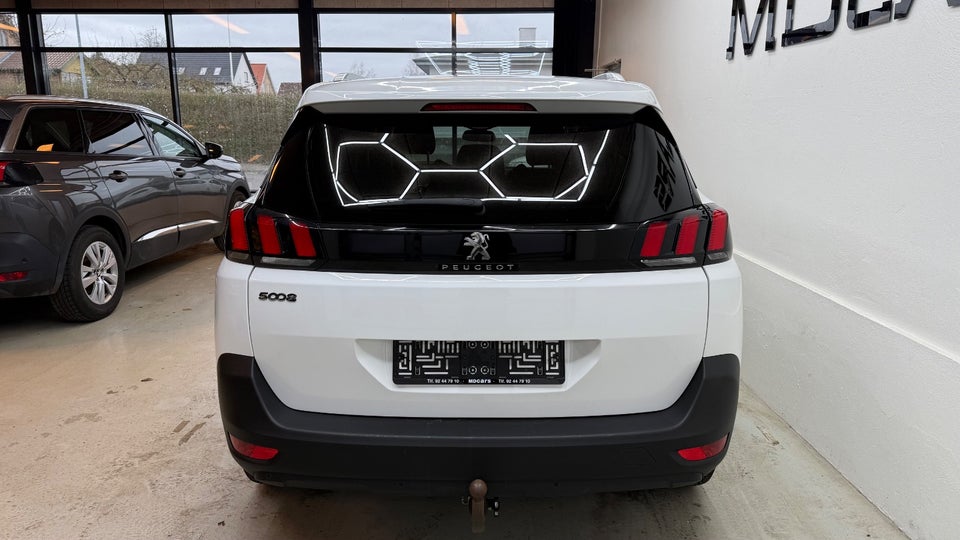 Peugeot 5008 1,2 e-THP 130 Allure 7prs 5d