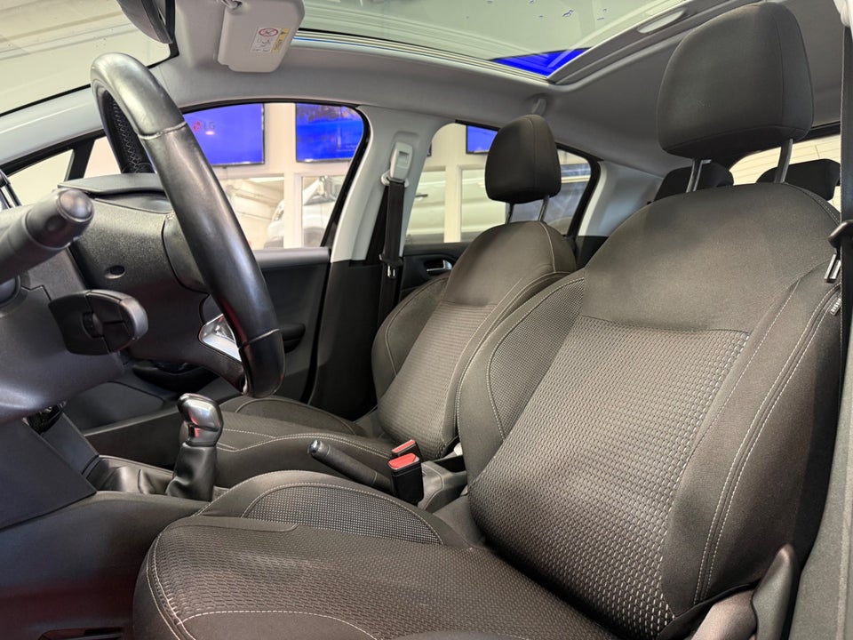 Peugeot 208 1,6 BlueHDi 100 Allure Sky 5d