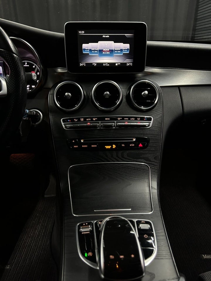 Mercedes C220 d 2,2 AMG Line stc. aut. 5d