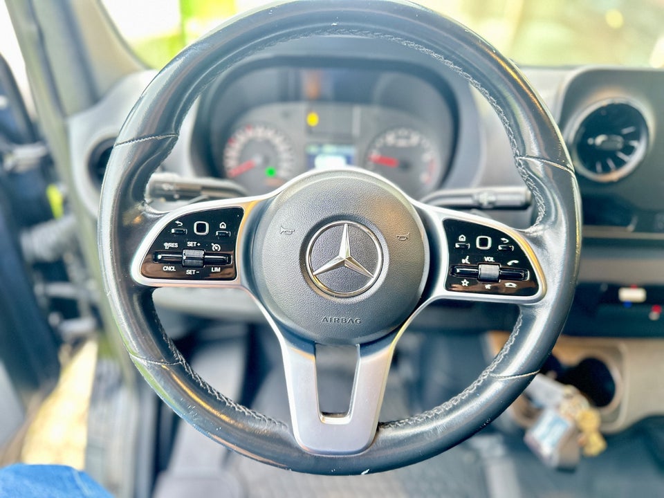 Mercedes Sprinter 317 2,0 CDi A2 Kassevogn aut. RWD