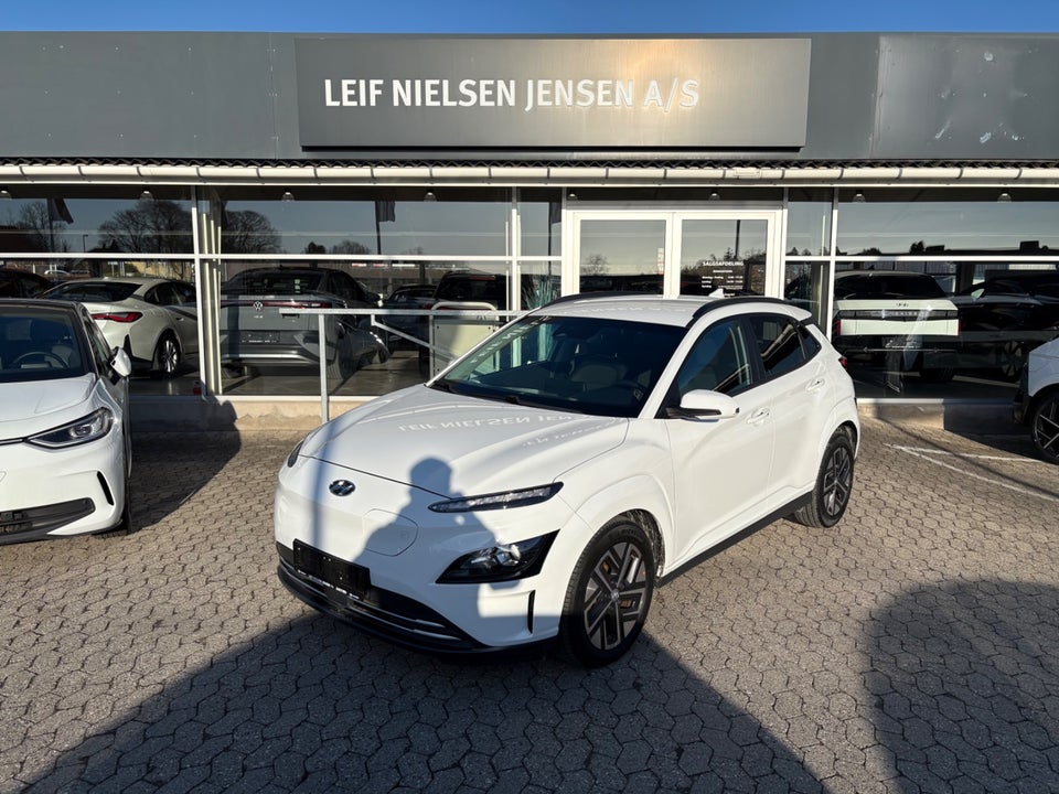 Hyundai Kona 64 EV Essential 5d