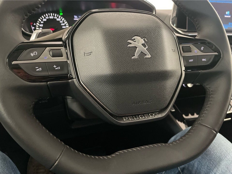 Peugeot 208 1,2 PureTech 100 Allure EAT8 5d