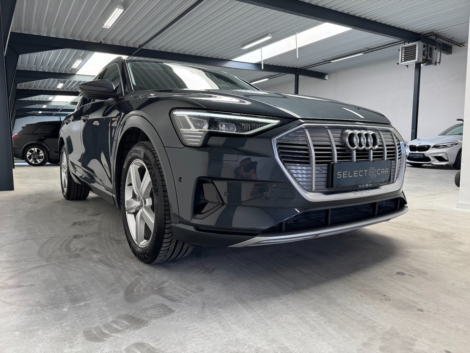 Audi e-tron 55 quattro 5d