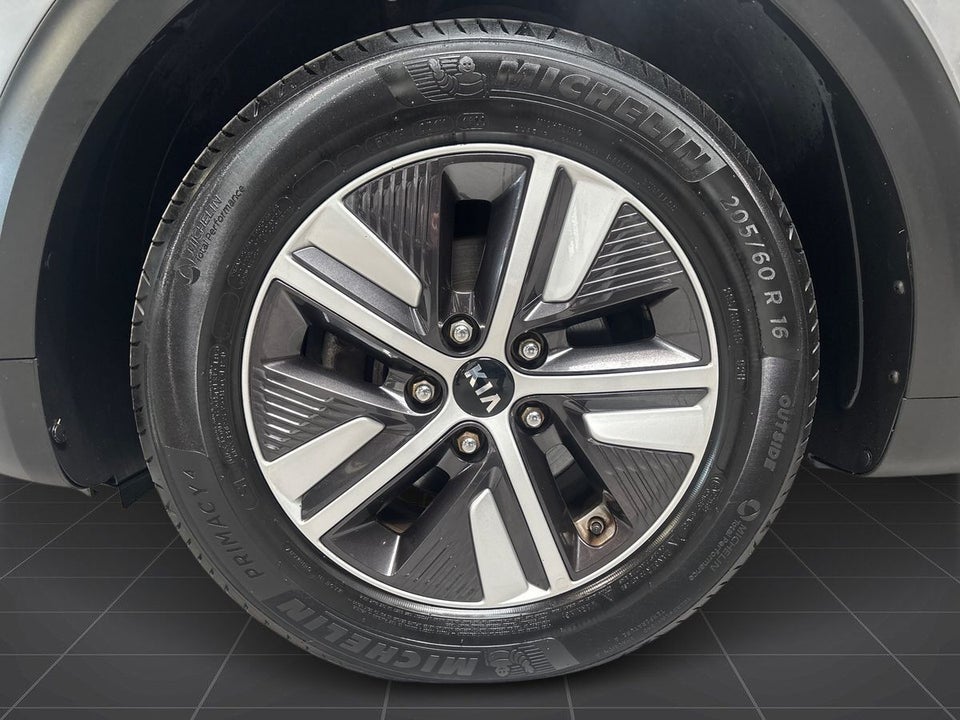 Kia Niro 1,6 PHEV Advance+ DCT 5d