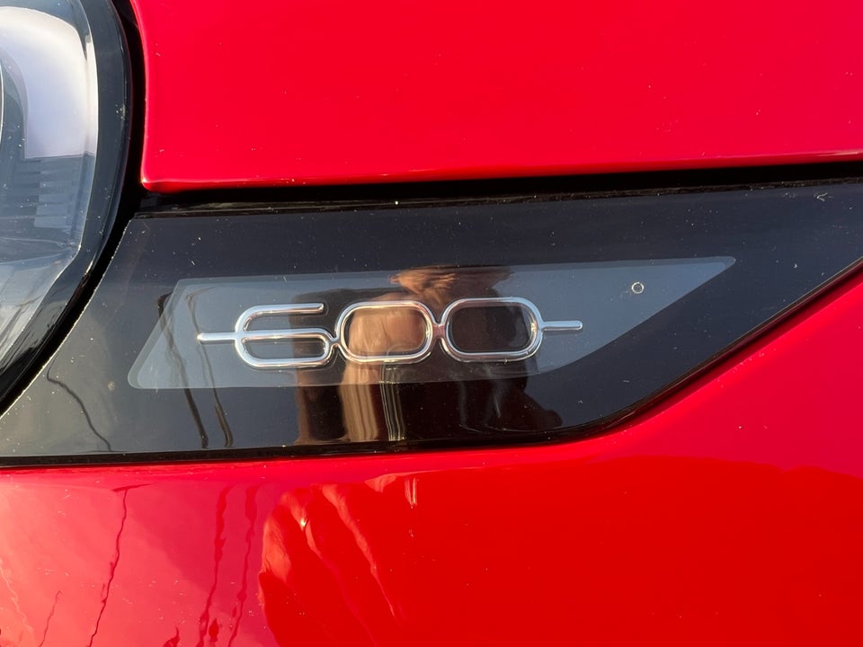 Fiat 600e 54 (RED) 5d
