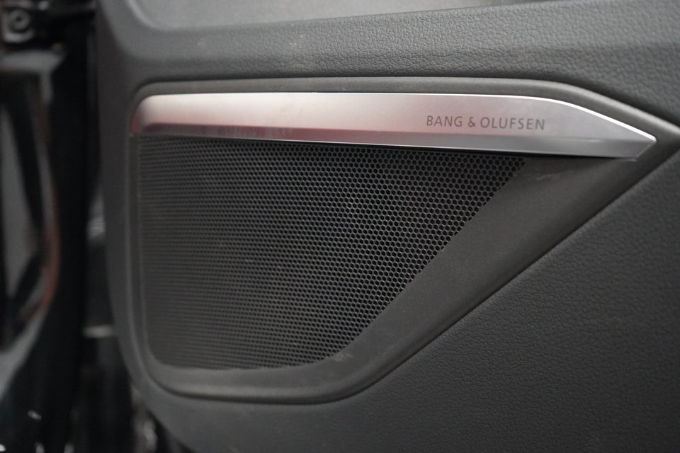 Audi e-tron S quattro 5d