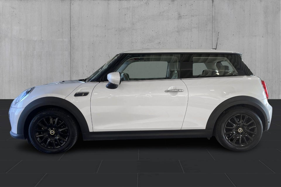 MINI Cooper SE Classic Trim 3d